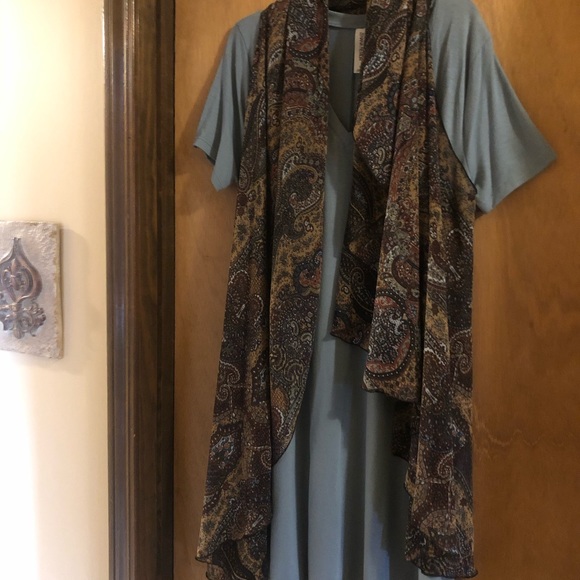 Jacket - Picture 3 of 4